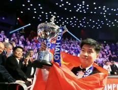 世俱杯-南非选手实力夺冠，登上冠军宝座