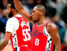 世俱杯奖金-快船全队得分均衡贡献，击败活塞的简单介绍