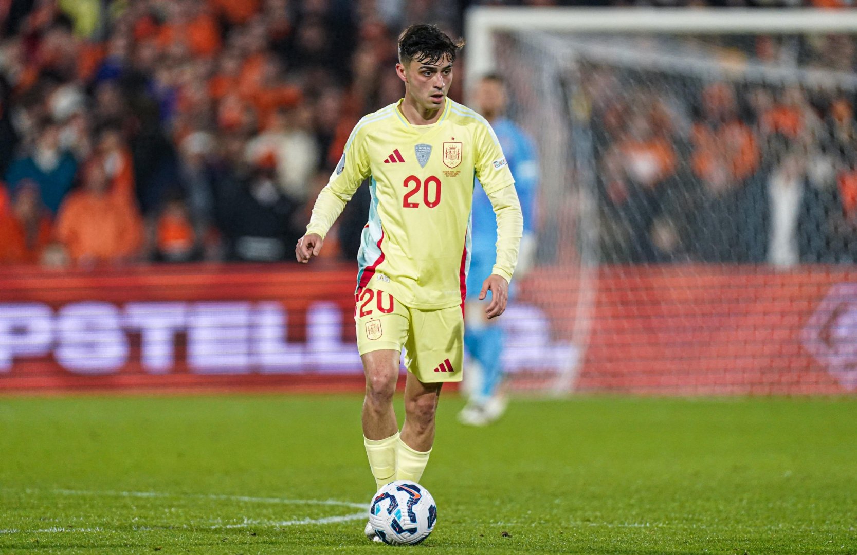 世俱杯-荷兰险胜曼联,罗德里戈打破历史纪录