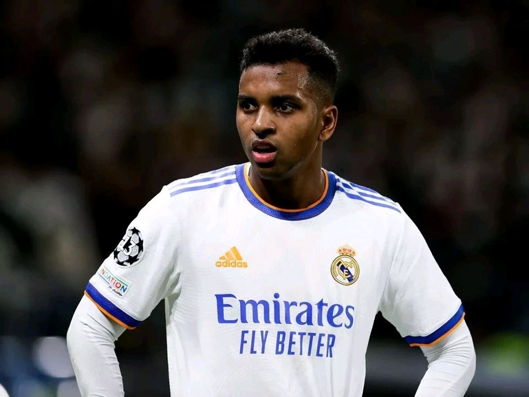 世俱杯-荷兰险胜曼联,罗德里戈打破历史纪录