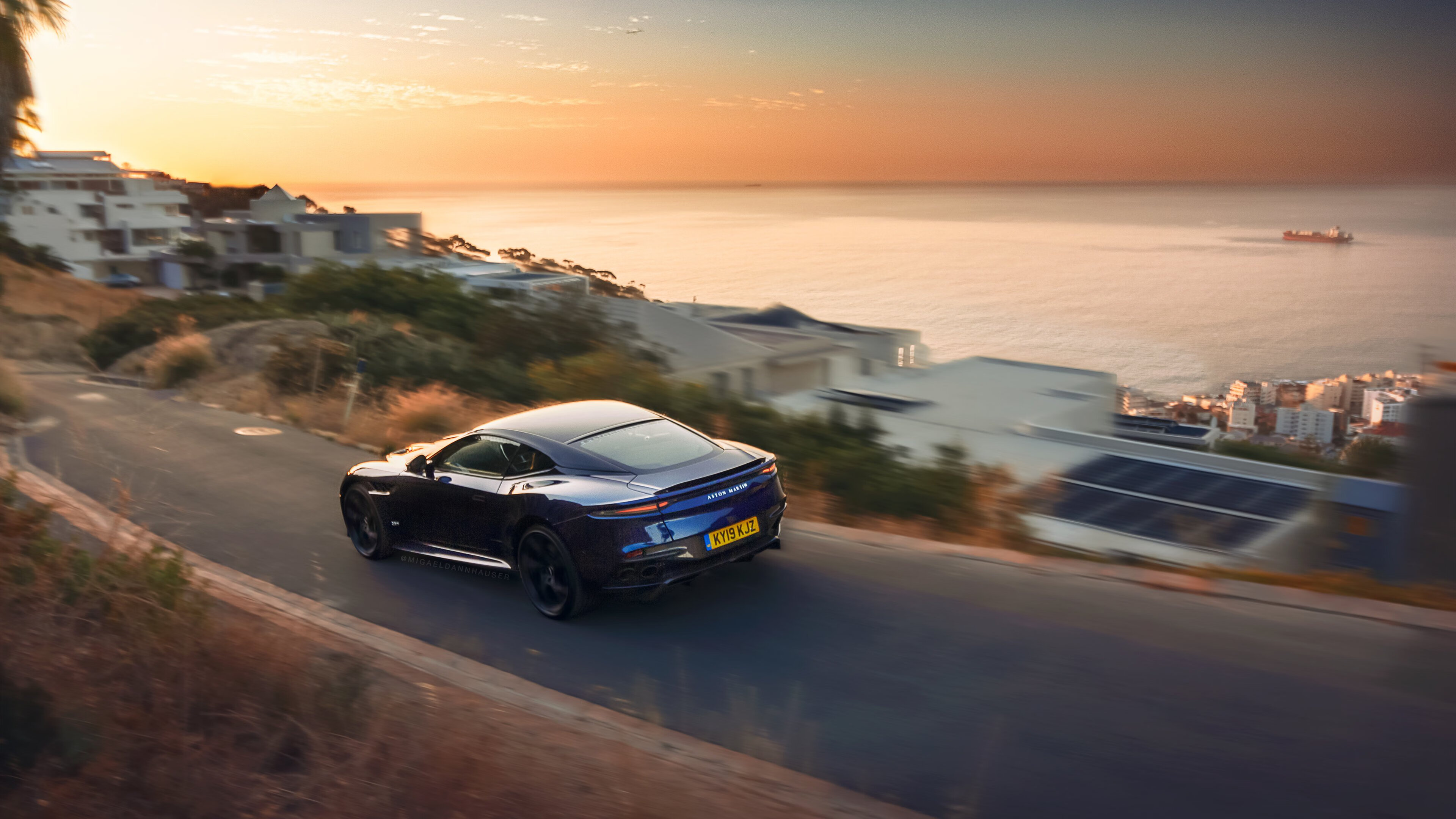 世俱杯改制-奇观！中锋变身铁闸，莱万如何用防守锁死马里的巴黎之夜